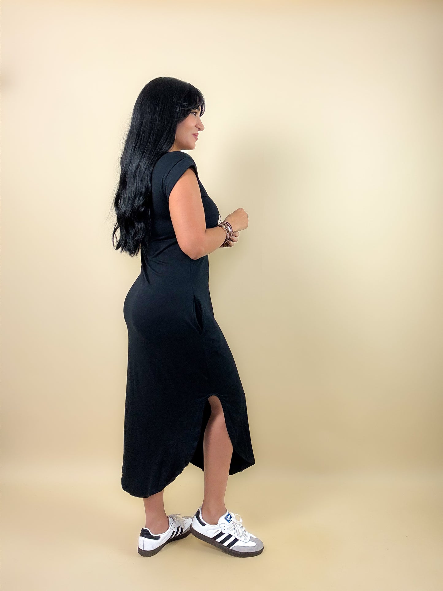 Black Pockets Midi Tshirt Dress