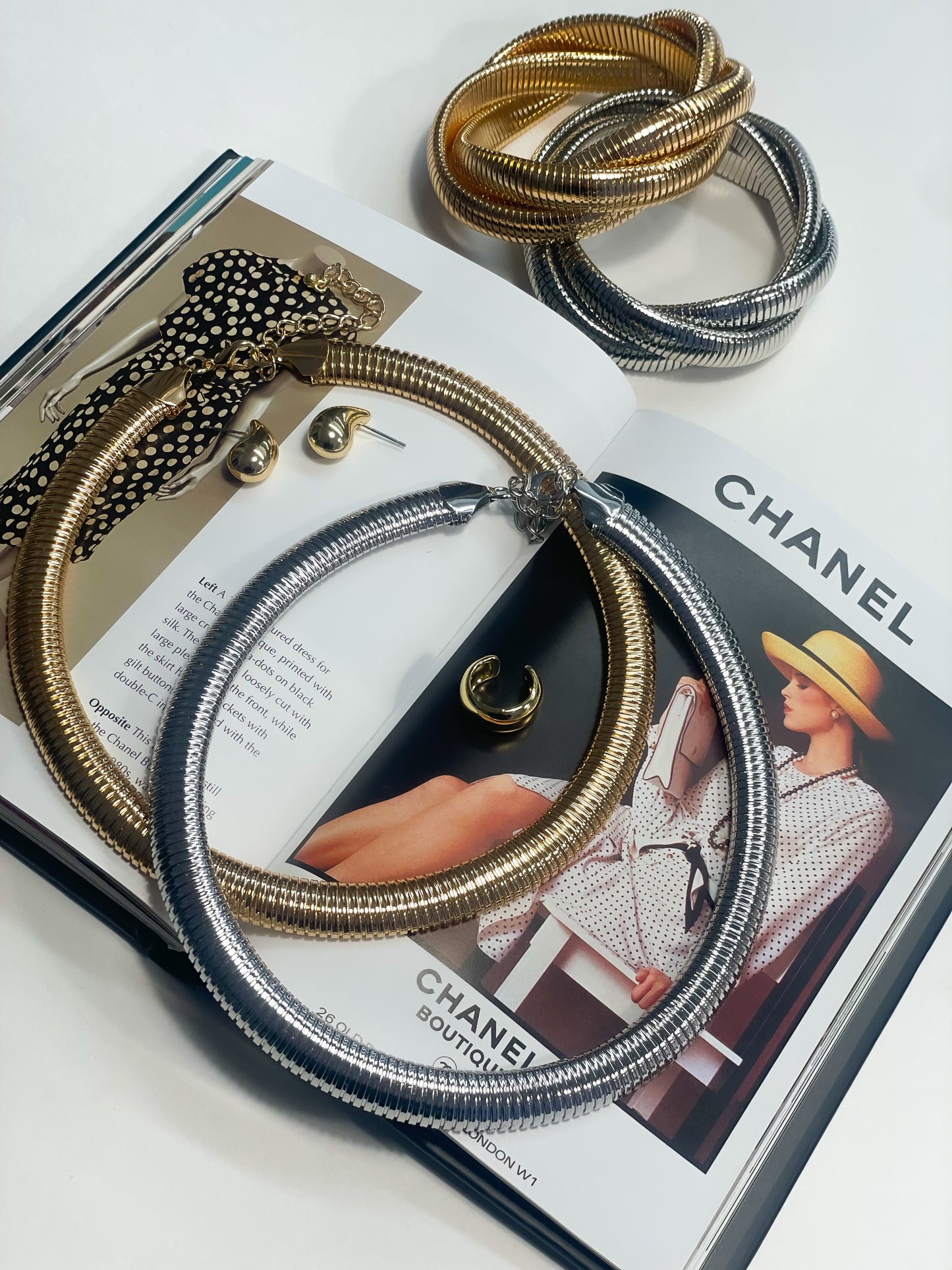 Snake choker