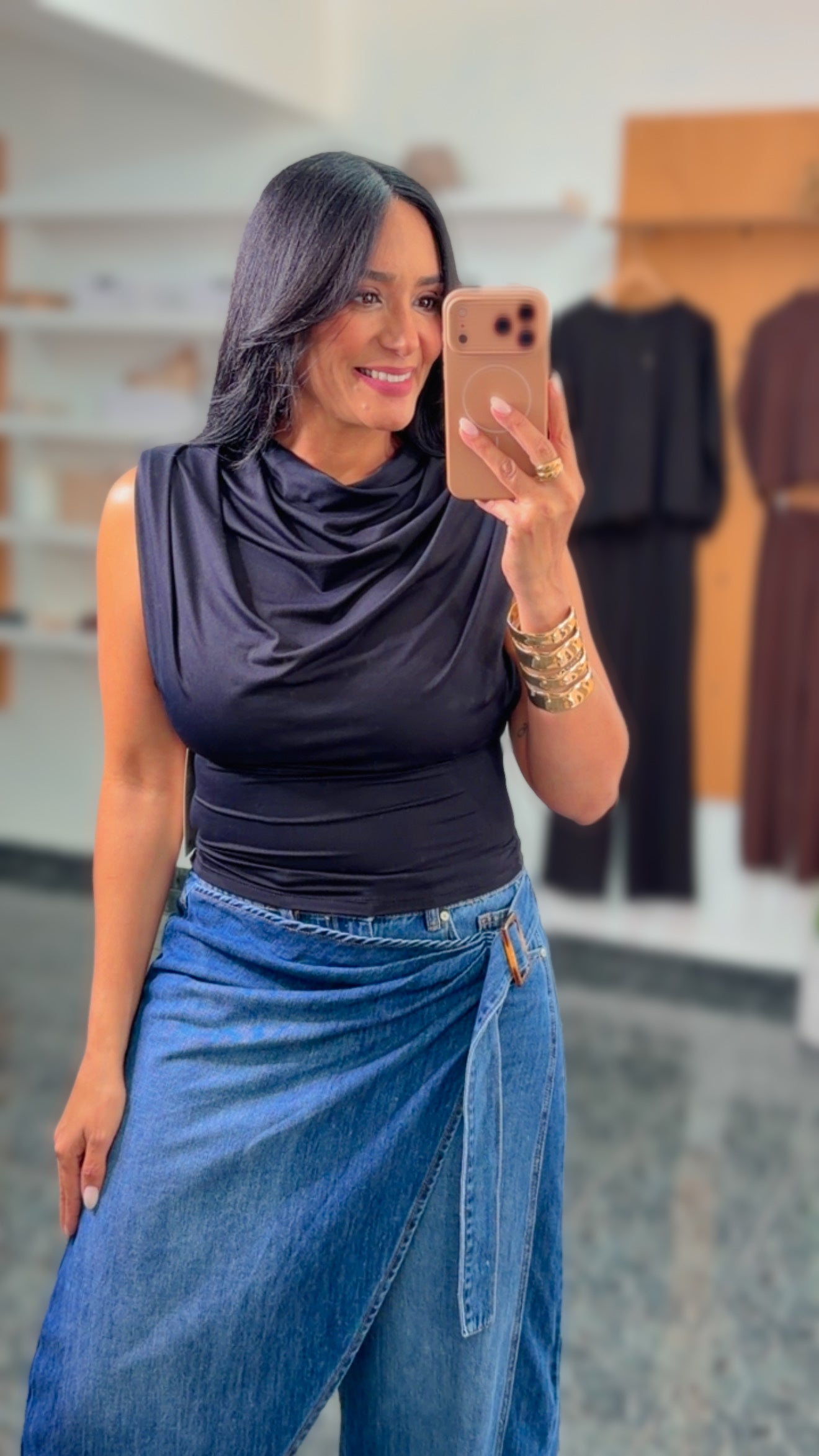 Italy Black Shoulder Pad Spandex Onesize TOP