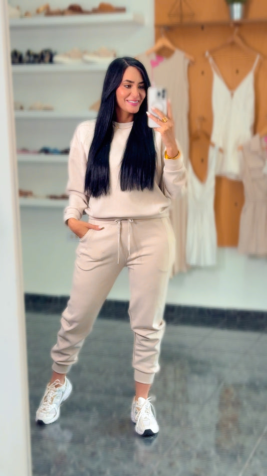 Sand Pullover Jogger Set