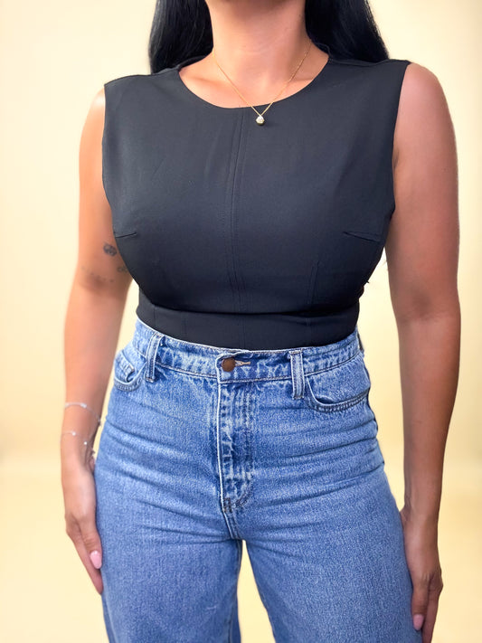 Black Sleeveless Fitted Top