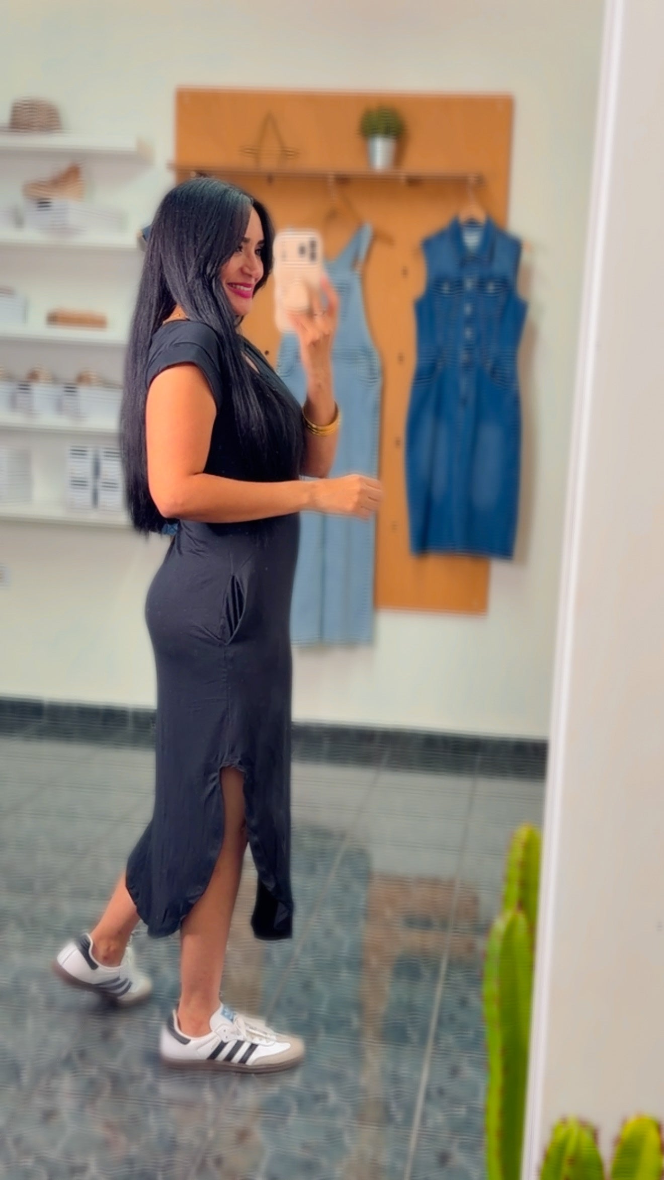 Black V Neck Pockets Midi U Dress