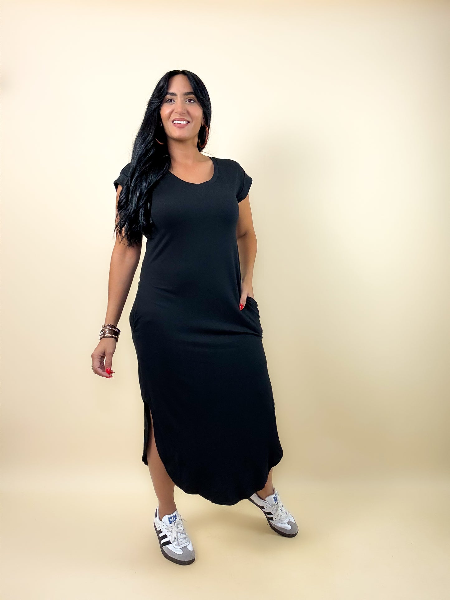 Black Pockets Midi Tshirt Dress