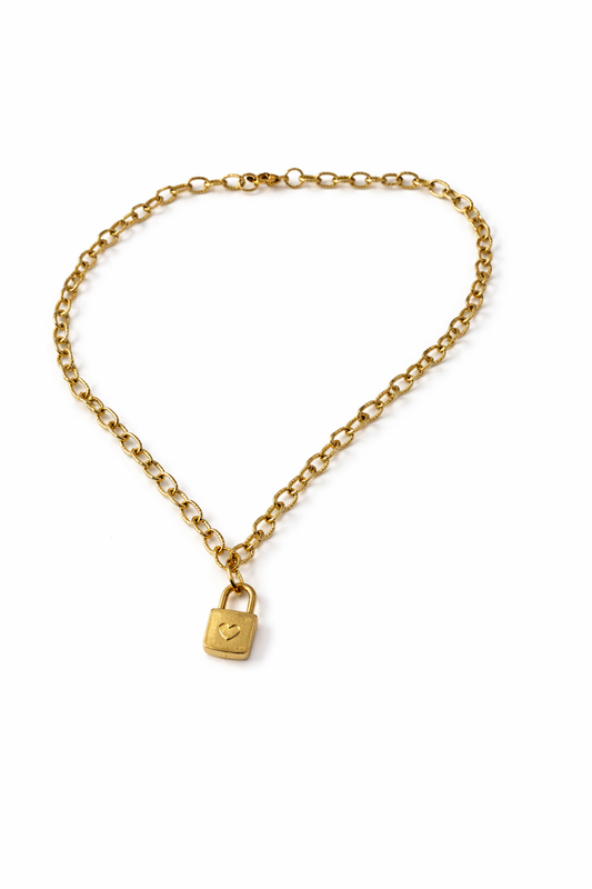18K Gold Pleated Waterproof Stainless Steel Lock Necklace